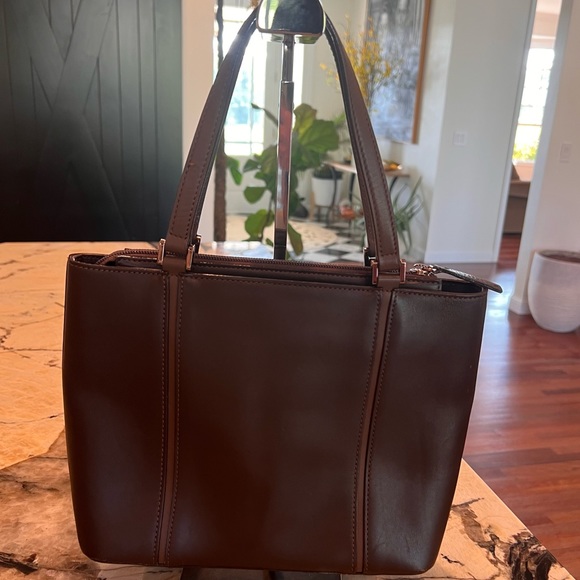 Burberry Dark Leather Nova Check Interior Tote - Picture 3 of 12